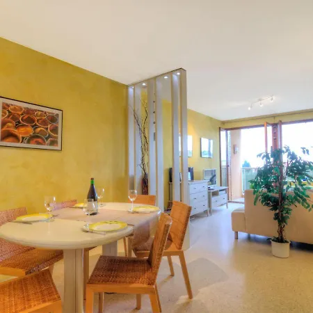 Les Amandiers Apartment